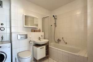 möbliert 3-Zi in Pankow + Tiefgarage - mindestens 1 max. 2 Jahre | Wannen-Bad | EBK | Balkon | LIFT – Vienweg 114, 13127 Französisch Buchholz, Berlin – Vorschaubild 9