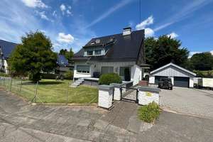 wunderschönes, ruhig gelegenes Zweifamilienhaus in Odenthal – Die vollständige Adresse der Immobilie erhältst du vom Anbieter., 51519 Odenthal – Vorschaubild 2