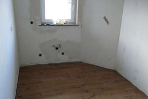 Frisch saniertes Reihenhaus mit Garten, Garage + Stellplatz und 2 Balkonen – Die vollständige Adresse der Immobilie erhältst du vom Anbieter., 68723 Oftersheim – Vorschaubild 5