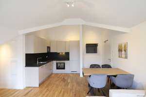 **VISTA Immobilien** Vollmöblierte Dachgeschoss-Wohnung mit Einbauküche – Die vollständige Adresse der Immobilie erhältst du vom Anbieter., 64291 Arheilgen, Darmstadt – Vorschaubild 4