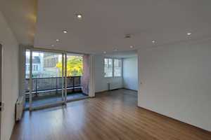 Wohnen im Schwanenquartier / moderne und renovierte 2 Zimmerwohnung inkl. Küche! – Evertsstraße 3, 47798 Krefeld – Vorschaubild 1