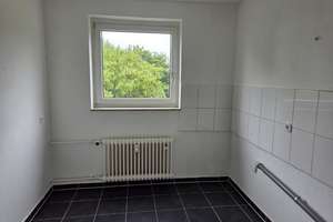 Frisch renovierte 3-Zimmer-Wohnung mit Balkon in Wald – Alte Heerstraße 3, 42719 Wald, Solingen – Vorschaubild 4