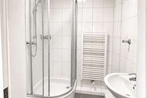 Helle 2,5-Zimmer-Wohnung mit Balkon und Einbauküche in ruhiger Lage – Meisenburgstraße 66, 45133 Bredeney, Essen – Vorschaubild 8