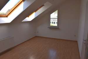 Großzügige Doppelhaushälfte inkl. Einliegerwohnung in ruhiger Lage von Stuttgart-Plieningen – Die vollständige Adresse der Immobilie erhältst du vom Anbieter., 70599 Plieningen (Ortsteil), Stuttgart – Vorschaubild 10