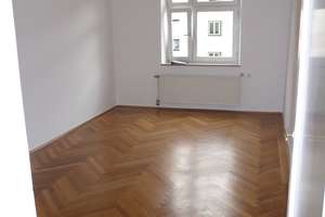Ruhige 3-Zimmer  Altbauwohnung mit Wohnküche und Balkon in Neuhausen  – Arilleriestraße 25a, 80636 Dom Pedro, München – Vorschaubild 11