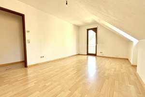 2,5 Zimmer mit Charme – Südbalkon, Tageslichtbad & Garage – Marco-Polo-Weg 30, 70439 Stammheim-Süd, Stuttgart – Vorschaubild 5