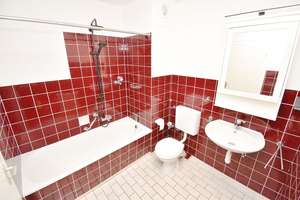 RESERVIERT! Helle 2-Zimmer-Wohnung mit großem Balkon auf Erbpachtgrundstück! – Die vollständige Adresse der Immobilie erhältst du vom Anbieter., 33699 Stieghorst, Bielefeld – Vorschaubild 4