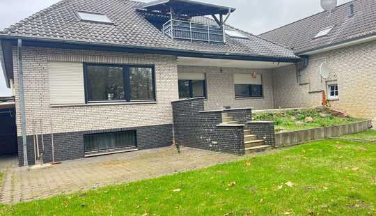 Bild von Großzügiges Zweifamilienhaus in Lehrte Hämelerwald