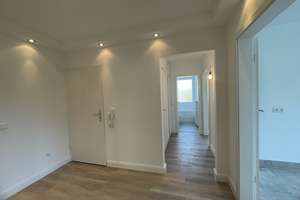 Idealer Grundriss! Renovierte 3-Zimmer-Whg mit Balkon & Garage – 40627 Unterbach, Düsseldorf – Vorschaubild 2