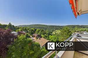 Großzügige 3-Zimmer-Wohnung mit Balkon, EBK, TG-Stellplatz & Naturpanorama