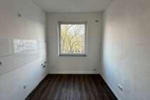 Neuwertige 2,5-Zimmer-Wohnung in Oberhausen-Sterkrade-Mitte – Bahnhofstraße 35-37, 46145 Sterkrade-Mitte, Oberhausen – Vorschaubild 2