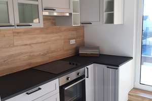 Frisch renovierte 2-Zimmer-Wohnung im DG