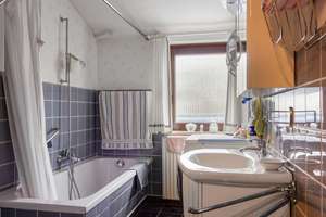 Charmantes Reihenhaus in Hemelingen mit Garten, Balkon und ausgebautem Souterrain – Die vollständige Adresse der Immobilie erhältst du vom Anbieter., 28207 Hastedt, Bremen – Vorschaubild 12