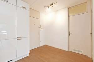 AIGNER - Lichtdurchflutete 2-Zimmer-Wohnung mit zwei sonnigen Loggien im beliebten Arabellapark – Die vollständige Adresse der Immobilie erhältst du vom Anbieter., 81925 Parkstadt, München – Vorschaubild 7