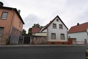 Kleines Wohnhaus mit Nebengebäude – Franz-Voll-Str. 7, 67240 Rhein-Pfalz-Kreis – Vorschaubild 1