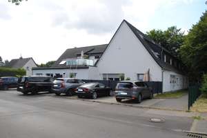 Erdgeschoss - Terrassenwohnung mit Hauscharakter -  große Terrasse & barrierearmer Eingang – Bruchhöfe 25, 47829 Gartenstadt, Krefeld – Vorschaubild 2