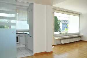 Lichtdurchflutet: Helle 3-Zimmer-Wohnung mit EBK, Sonnenbalkon, Garage und Lift! – Düsseldorf – Vorschaubild 5