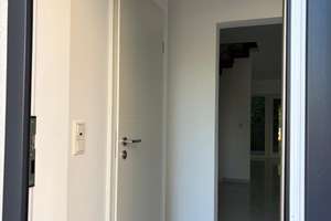 Moderne Doppelhaushälfte mit Garten und zwei Terrassen in Mainz-Laubenheim – Hans-Zöller-Straße 55a, 55130 Laubenheim, Mainz – Vorschaubild 2