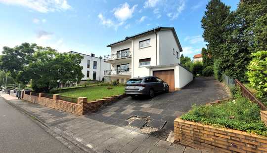 Bild von Großzügiges Dreifamilienhaus in Fischbach mit separater Einliegerwohnung