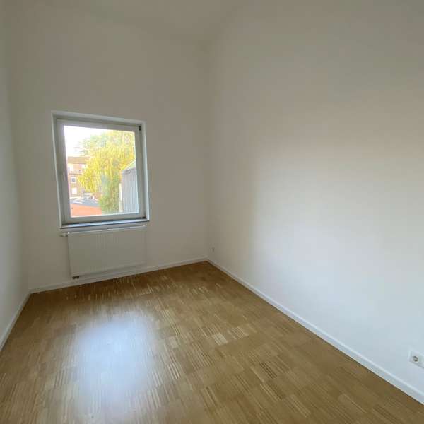 *** gehobene - 2-Zimmer-Wohnung - kernsaniert u. modern - im Denkmalobjekt - TOP Westpark Lage ***