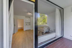 30 m2 Studio in Grafenberg - renoviert, möbliert, ruhig, mit Balkon und Grünblick – Simrockstraße 98, 40235 Grafenberg, Düsseldorf – Vorschaubild 5