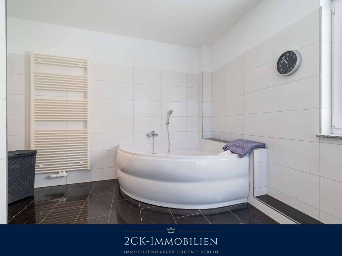 Immobilie in Göhren - Premium Ferienhaus in bester Lage von Göhren: Exklusives Massivhaus mit etablierter Ferienvermietung - Bild 24