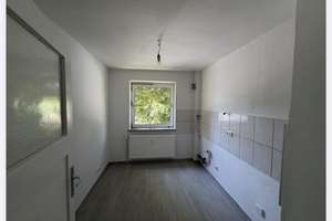 Frisch renovierte 3-Zimmer-Wohnung – sofort bezugsbereit in beliebter Lage von Salzgitter-Thiede – Breslauer Straße 50, 38239 Thiede, Salzgitter – Vorschaubild 5