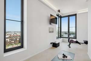 Property thumbnail 9