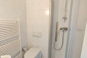 Frisch renoviert: Helle 3-Zimmer-Wohnung mit Balkon mit Top-Verkehrsanbindung in ruhiger Lage – Franz-Mehring-Straße 5, 4157 Gohlis-Mitte, Leipzig – Vorschaubild 10