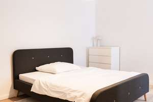 Bezugsfreie 4-Zimmer-Altbauwohnung in Top-Lage: Erstbezug, Einbauküche und vieles mehr! – Mittelstraße 50, 39114 Werder, Magdeburg – Vorschaubild 8