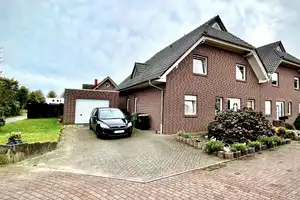 Charmante Doppelhaushälfte in Berge: Ihr neues Zuhause mit großem Garten und viel Platz! – Osnabrück (Kreis) – Vorschaubild 2