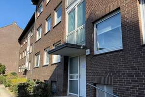 Großzügige 4 Zimmerwohnung mit Terrasse im Grünen in Rahlstedt