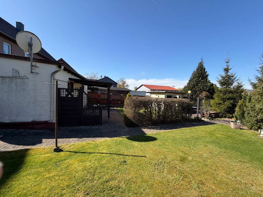 Immobilie in Bockenem - Zweifamilienhaus mit attraktivem Grundstück in Bornum zu verkaufen. - Bild 4