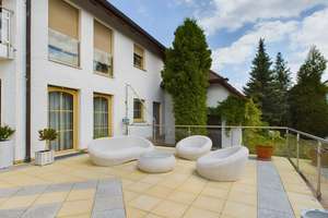 Arbeiten und Wohnen, großzügige luxuriöse Villa, Wohn- und Geschäftshaus zur Selbstnutzung oder Rend – Amselsteig 5 -7, 96155 Buttenheim – Vorschaubild 13