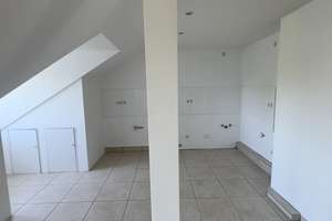 Helle 3-Zimmer Dachgeschosswohnung mit Balkon in Hannover-Döhren – Die vollständige Adresse der Immobilie erhältst du vom Anbieter., 30519 Döhren, Hannover – Vorschaubild 14
