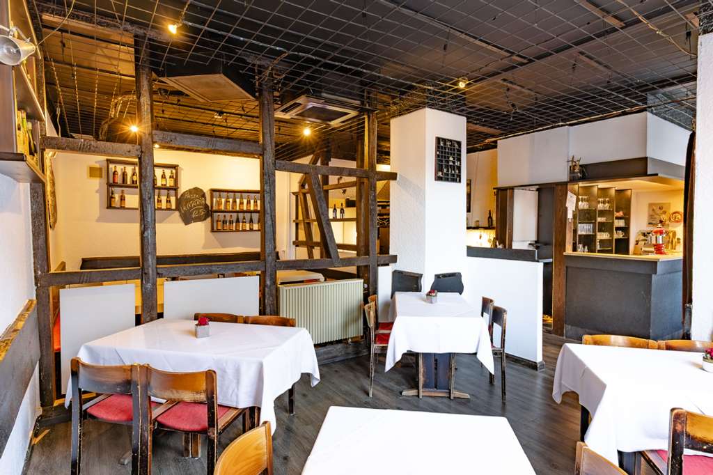 Immobilie in Wipperfürth - Gastronomen aufgepasst : Gemischt genutztes Wohn-Geschäftshaus mit komplett eingerichtetem Restauran - Bild 3