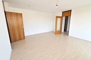 Traumhafte 3 ZKB-Wohnung, Balkon, EBK, gepflegte Wohnanlage - TG optional - Nähe Uni-Klinik – Rößlestraße 32, 86156 Kriegshaber, Augsburg – Vorschaubild 5