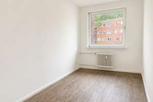 Stilvolle Eigentumswohnung mit Südwest-Balkon und TG-Stellplatz in ruhiger Lage von Rahlstedt – Birkenallee 24, 22147 Rahlstedt, Hamburg – Vorschaubild 6