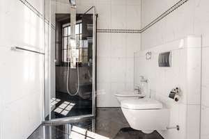 Exklusive Bauhaus-Villa in Bestlage von Saalfeld |Privatsphäre. Stil. Substanz. – Tiefer Weg 24, 7318 Saalfeld/Saale – Vorschaubild 24
