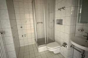 Smarter Wohnen! Renovierte, gut geschnittene 3-Zi.-Wohnung mit Süd-West-Balkon! Gladbach! – Karmannsstr. 24, 41061 Gladbach, Mönchengladbach – Vorschaubild 3