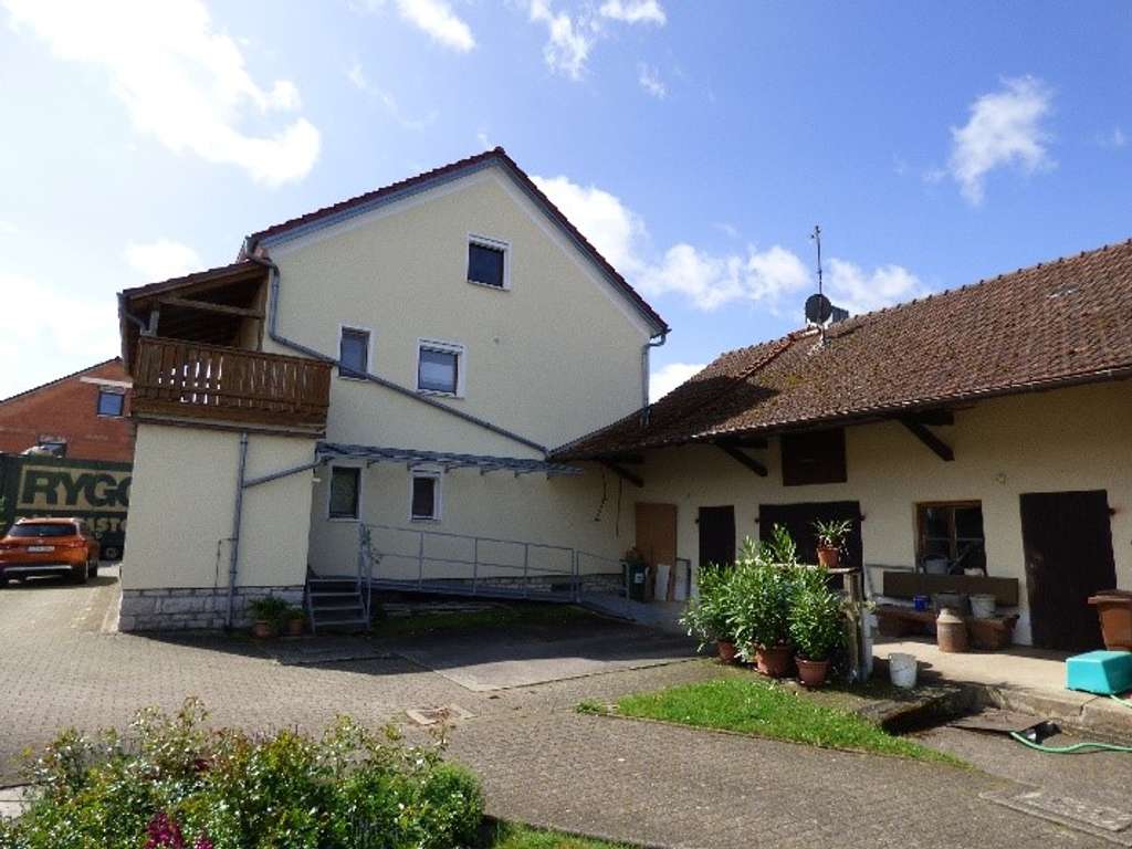 Immobilie in Pollenfeld - Ruhig gelegenes, gepflegtes EFH mit viel Platz und guter Lage - Bild 1