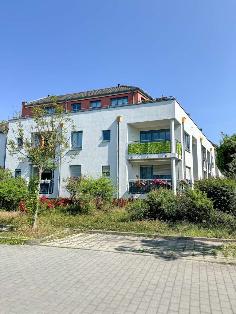 Immobilie in Nuthetal - Großzügiges 1-Zimmer  Dachappartement mit Terrasse in Zentraler Lage! - Bild 0