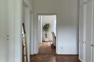 +++Historischer Charme am Englischen Garten+++ Stilvolle 4-Zimmer-Wohnung mit Balkon in Schwabing – Die vollständige Adresse der Immobilie erhältst du vom Anbieter., 80802 Münchner Freiheit, München – Vorschaubild 2