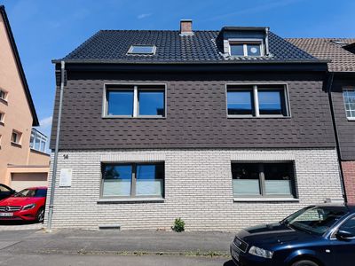 Raumwunder mit Möglichkeiten: Großzügiges Wohnhaus mit Wintergarten, Terrasse  und