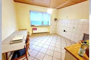 ** Rüdesheim-Assmannshausen: Großes Einfamilienhaus mit schönem Blick ** – Rheingau-Taunus-Kreis – Vorschaubild 5