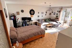 Schönes 1-Zimmer-Apartment mit Balkon in München