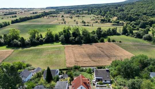 Bild von Beste Südhang-Lage! 2FH mit Taunus-Weitblick - großer Garten - Brunnen - Ober-Mörlen OT Maiberg