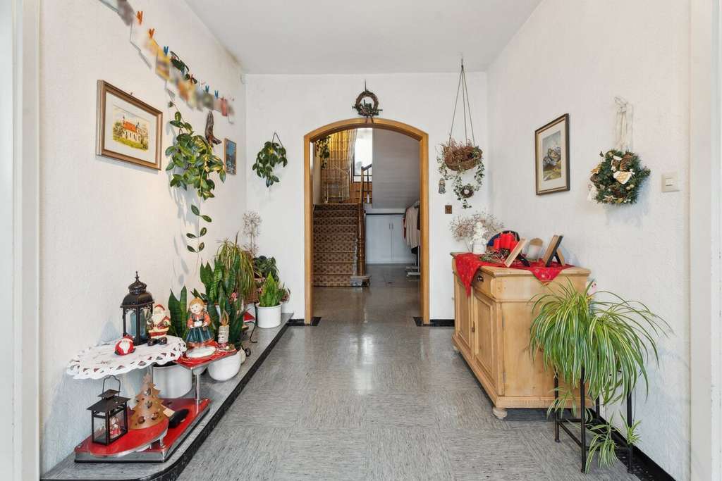 Immobilie in Markt Rettenbach - Charmantes Wohnhaus mit Wintergarten und viel Platz im Herzen von Markt Rettenbach - Bild 1