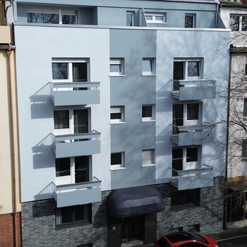 KL-Innenstadt: Saniertes Mehrfamilienhaus (Apartment-Hotel) mit 14 Wohnungen, Büro und Ladenlokal