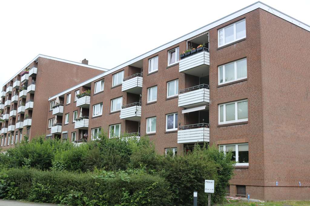 Immobilie in Glinde - Freie 4 Zimmerwohnung - Perfekte Infrastruktur- Eigener Tiefgaragenstellplatz - Bild 1